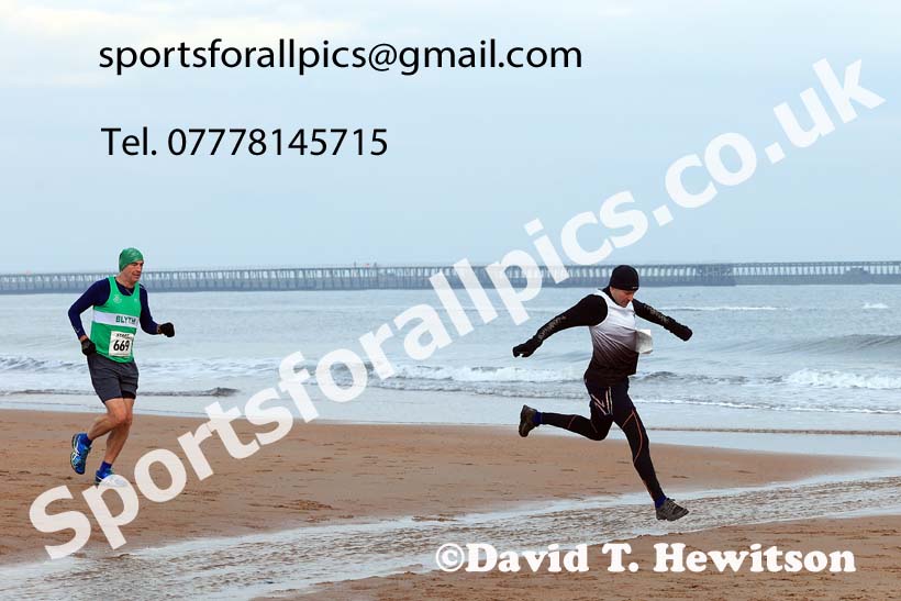 The 2023 Blyth Sands Race. Photo: David T. Hewitson/Sports for All Pics